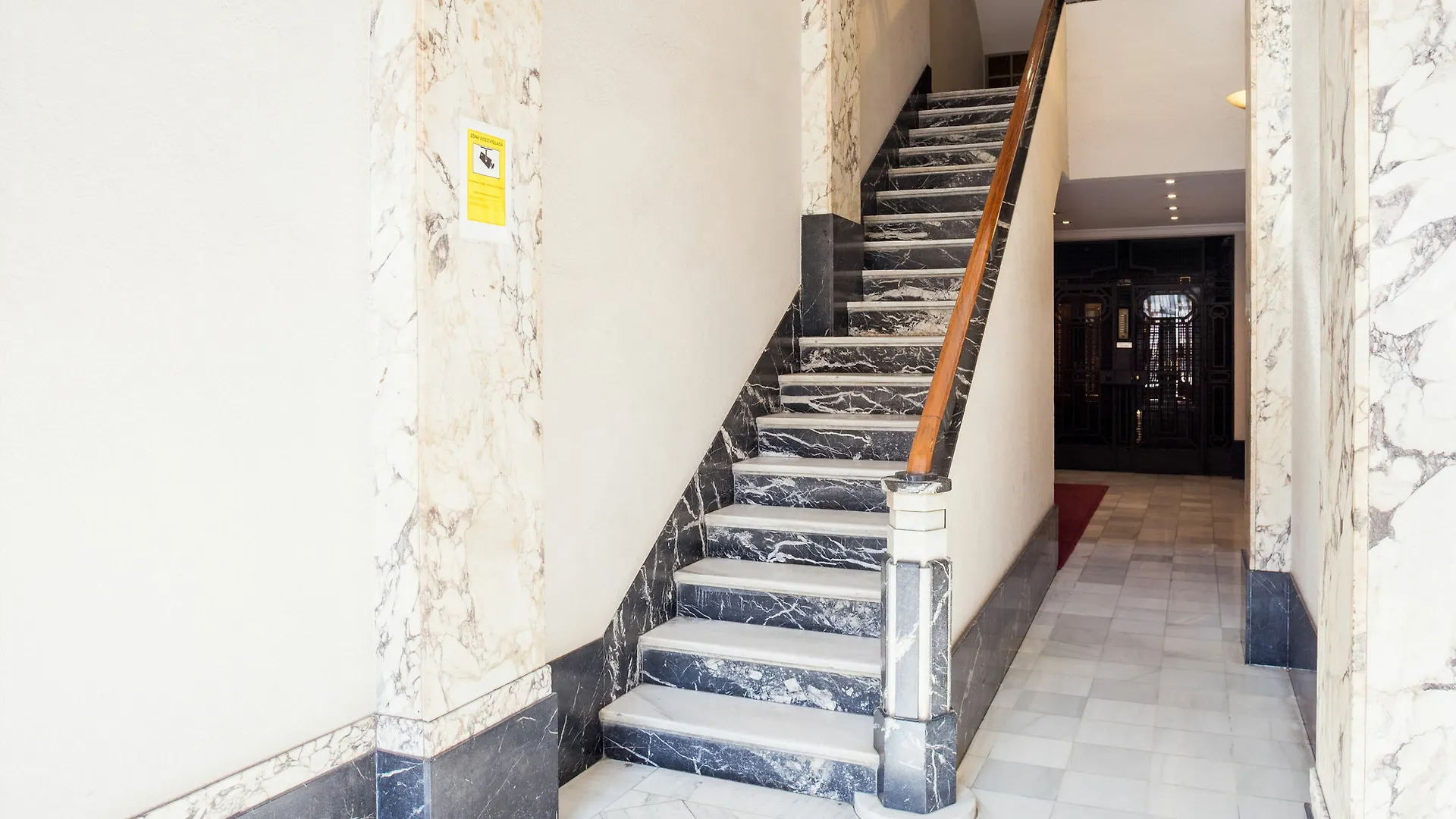 Feelathome Gran Via Apartment 巴塞罗那 西班牙